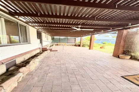 Property photo of 6 Crawley Road Armadale WA 6112