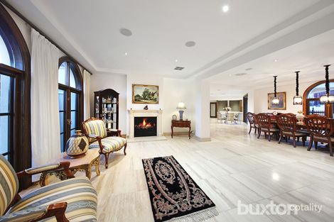 Property photo of 1 Hutchinson Street Bentleigh VIC 3204