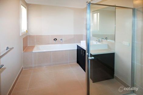 Property photo of 41 Toolern Waters Drive Weir Views VIC 3338