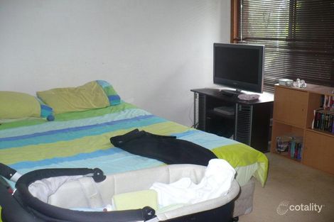 Property photo of 5 Clark Place Minto NSW 2566
