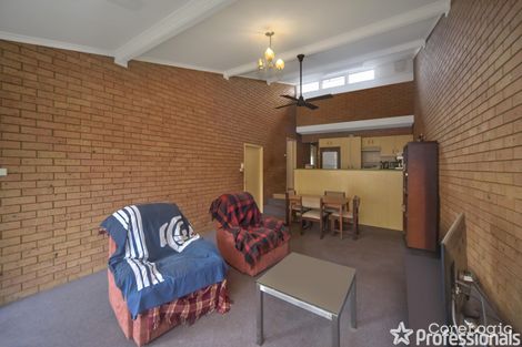 Property photo of 2/104 Kalandar Street Nowra NSW 2541
