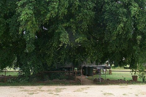 3 New Queen Rd, Queenton, QLD 4820