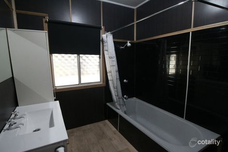 17 Flanagan St, Coominya, QLD 4311