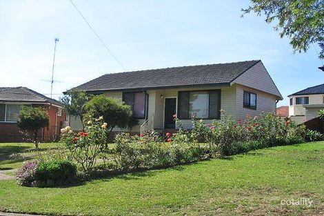 3 Fairland Ave, Greenacre, NSW 2190