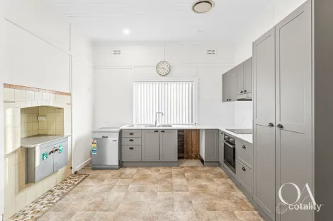 Property photo of 3 Douglas Road Fernhill NSW 2519