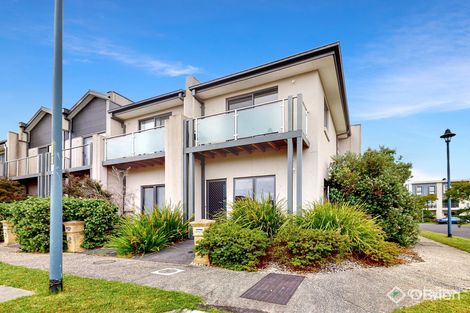 Property photo of 27 Harlesden Circuit Pakenham VIC 3810