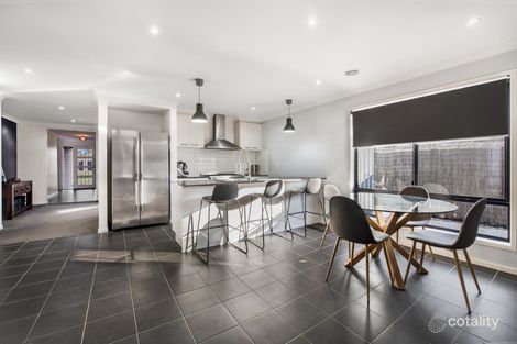 Property photo of 71 Greendale Boulevard Pakenham VIC 3810