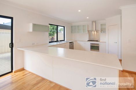 Property photo of 4 Stanford Drive Abbey WA 6280