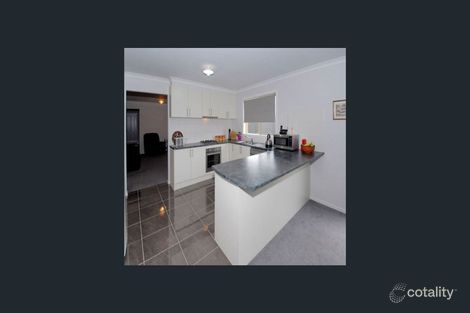 Property photo of 8 Amron Close Deer Park VIC 3023