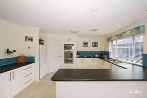 Property photo of 9 Tondoon Bend Aveley WA 6069