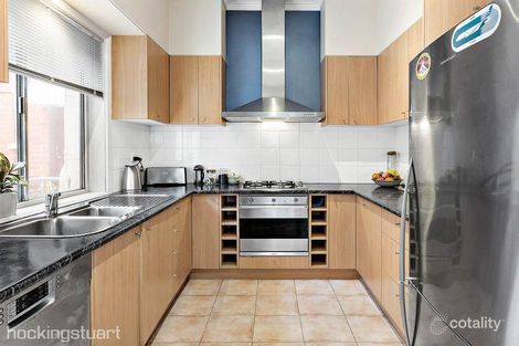 Property photo of 9/29 Marine Parade St Kilda VIC 3182