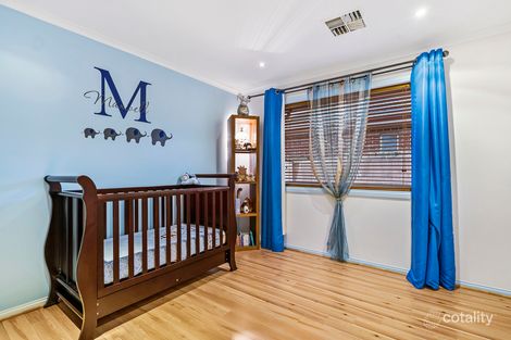 Property photo of 19 Wolviston Avenue Hillside VIC 3037