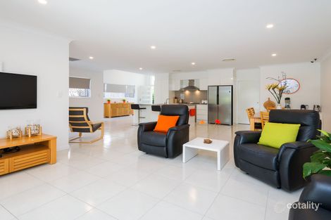 Property photo of 1/17 Runaway Bay Avenue Runaway Bay QLD 4216