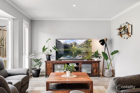 Property photo of 16 Dodson Crescent Mount Kynoch QLD 4350