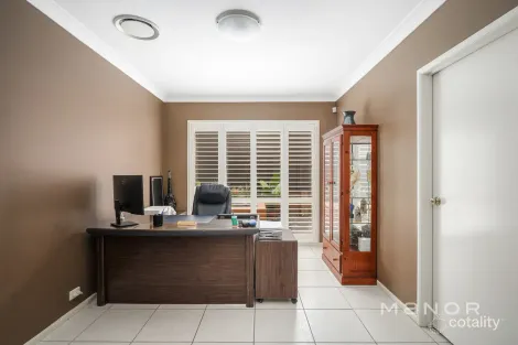Property photo of 31 Fernleaf Crescent Beaumont Hills NSW 2155