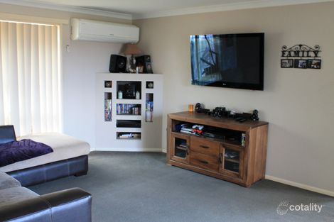 Property photo of 13 Olive Road Hampton Park VIC 3976