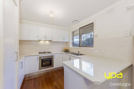 Property photo of 10 Joules Court Deer Park VIC 3023