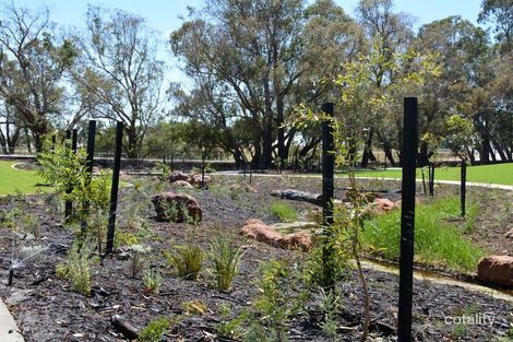 14 Serpentine Dr, South Guildford, WA 6055