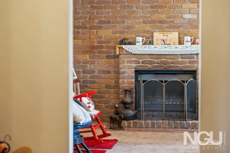 Property photo of 2 Mitchell Street Barellan Point QLD 4306