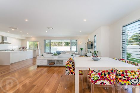 Property photo of 128 Feathertail Place Wakerley QLD 4154