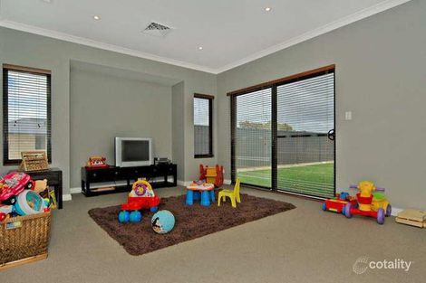 Property photo of 12 Devereux Crescent Aveley WA 6069