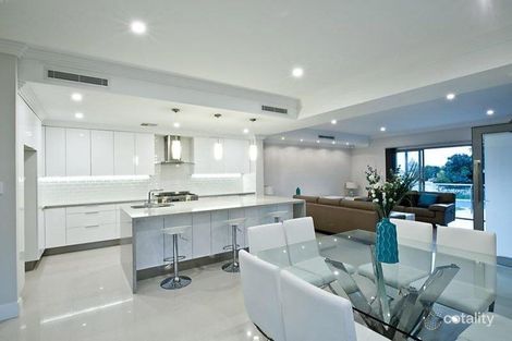 Property photo of 2 Gnobar Way Mullaloo WA 6027