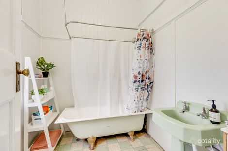 Property photo of 111 Link Road Cabarlah QLD 4352