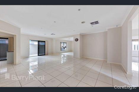 Property photo of 13 Peartree Grove Burnside Heights VIC 3023