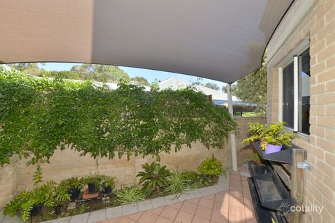 Property photo of 2 Leeuwin Place Halls Head WA 6210