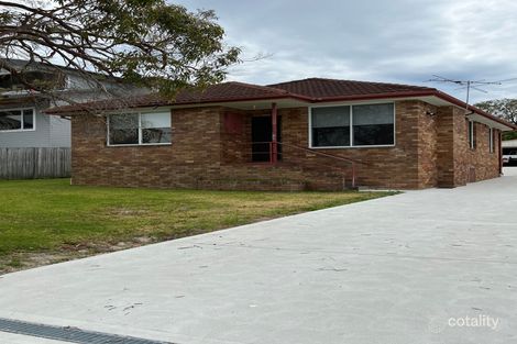 Property photo of 20 De Chair Road Narraweena NSW 2099