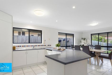 Property photo of 7 Emma Place Springfield Lakes QLD 4300