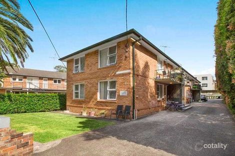 2/33 Hawkesbury Ave, Dee Why, NSW 2099