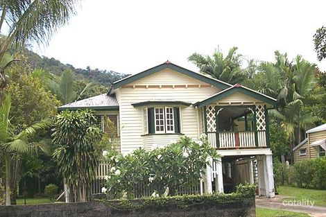 106 Collins Ave, Edge Hill, QLD 4870