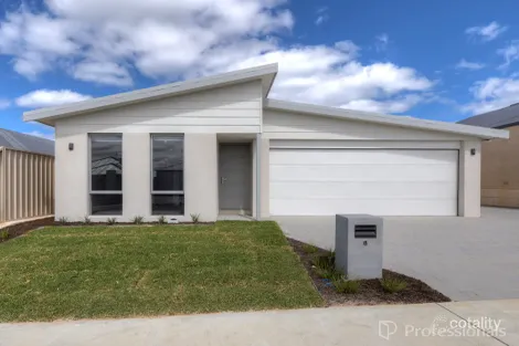 8 Damsel Way, Two Rocks, WA 6037