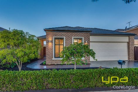 Property photo of 10 Gainsborough Drive Craigieburn VIC 3064