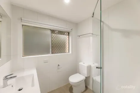 Property photo of 1/11 Greenlaw Street Indooroopilly QLD 4068