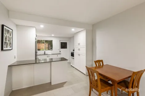 Property photo of 1/11 Greenlaw Street Indooroopilly QLD 4068