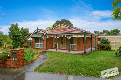 Property photo of 27 Adelaide Close Berwick VIC 3806