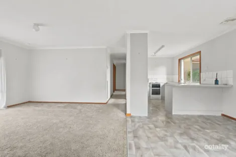 Property photo of 19 Sunset Drive Mount Gambier SA 5290