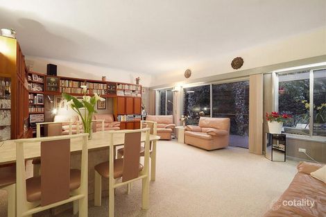 Property photo of 15 Yendon Road Carnegie VIC 3163