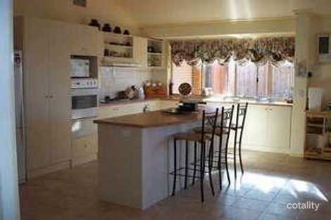 Property photo of 6 Lyell Place Taylors Lakes VIC 3038