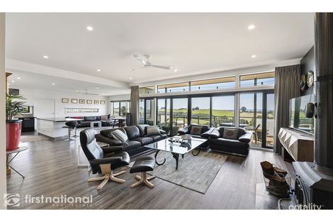 Property photo of 9 Hillview Close Nilma VIC 3821