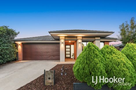 22 Macpherson Cct, Cranbourne East, VIC 3977