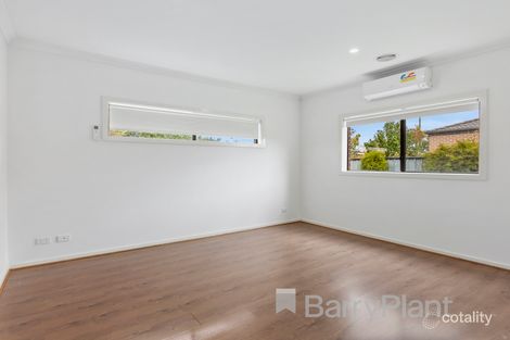 Property photo of 1 Faraday Court Truganina VIC 3029