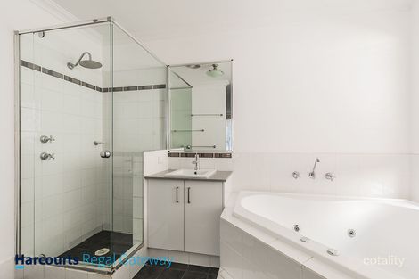Property photo of 15 Astroloma Drive Success WA 6164