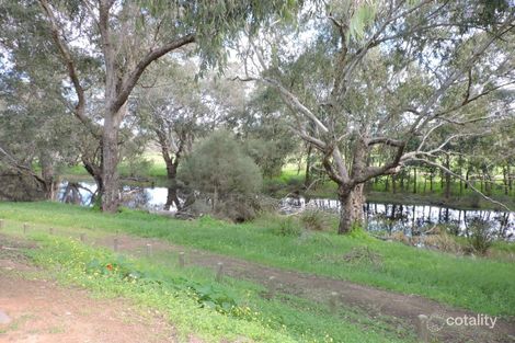 Property photo of 51 Bernley Drive Viveash WA 6056