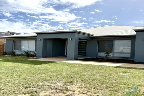 27 Spindrift Vsta, Glenfield, WA 6532