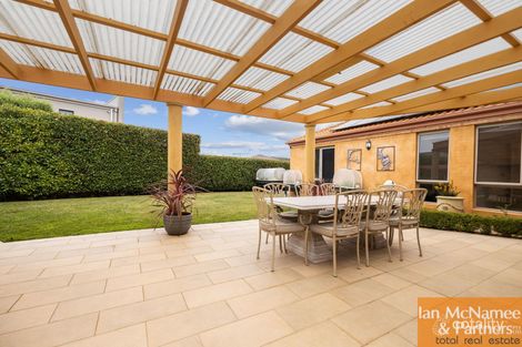 Property photo of 4 Elaroo Place Jerrabomberra NSW 2619