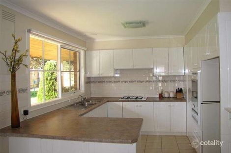 Property photo of 2 Thornleigh Place Templestowe VIC 3106