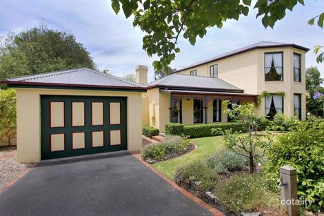 16 Village Cl, Mount Martha, VIC 3934